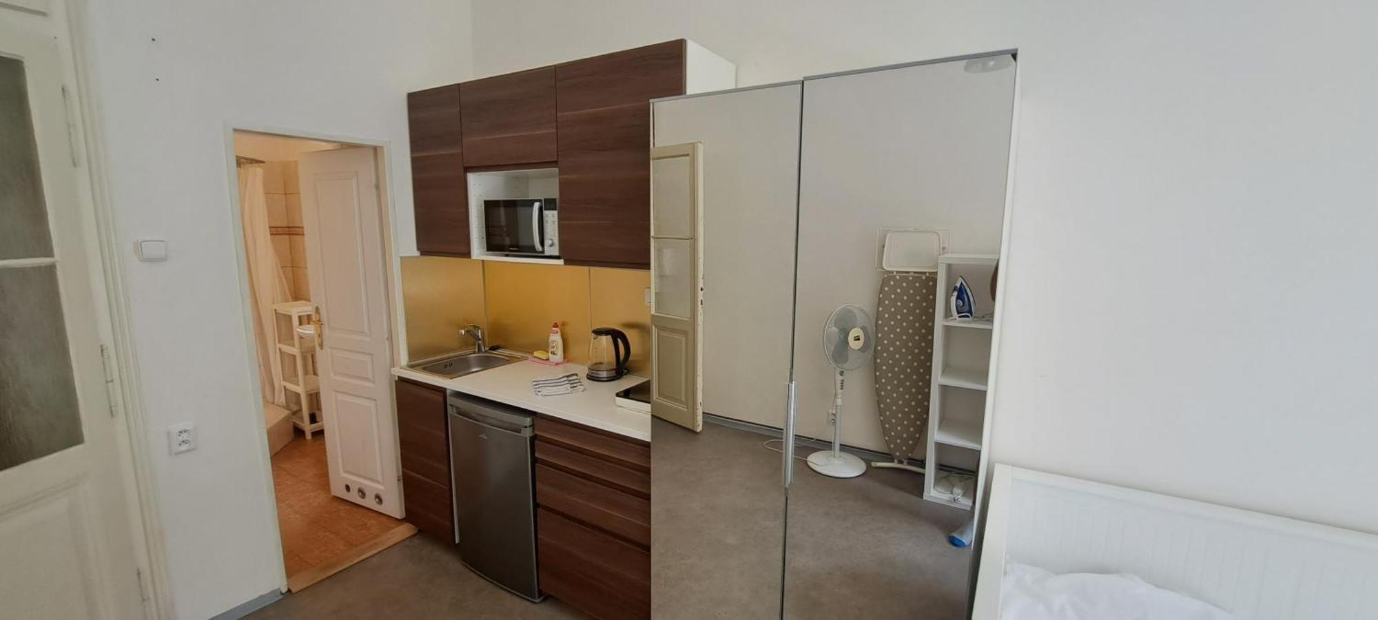 Apartments In Mala Strana - 10 Minutes From Charles Bridge Prague Exterior photo
