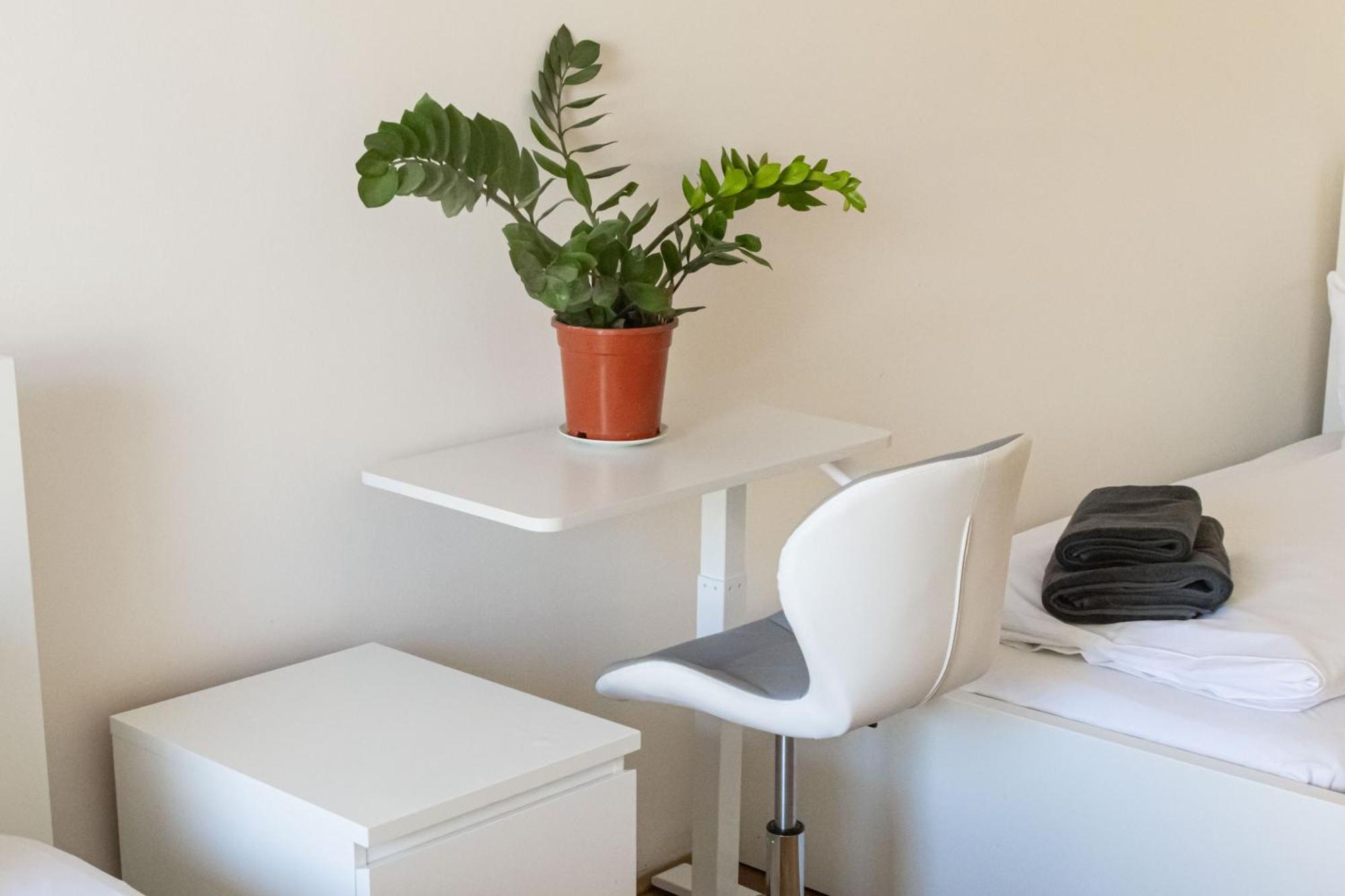 Apartments In Mala Strana - 10 Minutes From Charles Bridge Prague Exterior photo