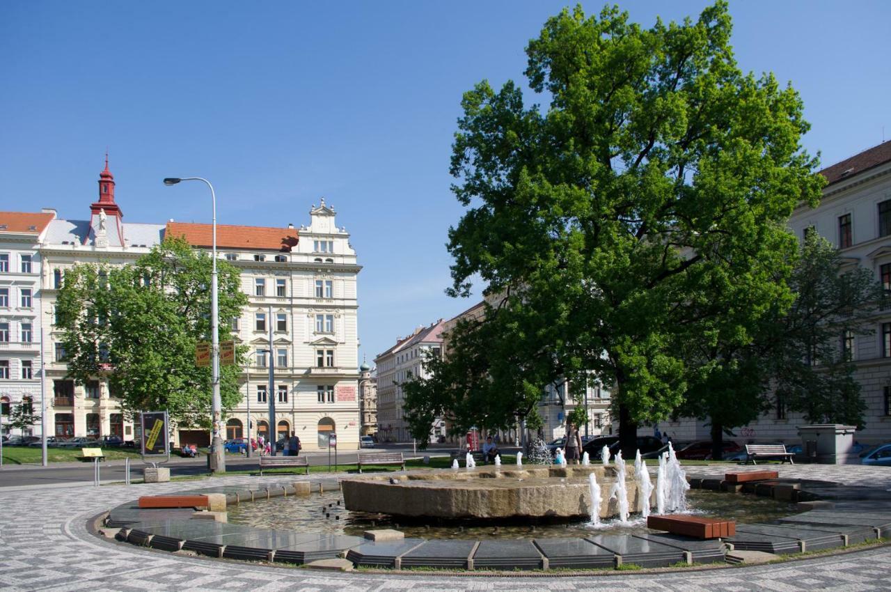 Apartments In Mala Strana - 10 Minutes From Charles Bridge Prague Exterior photo