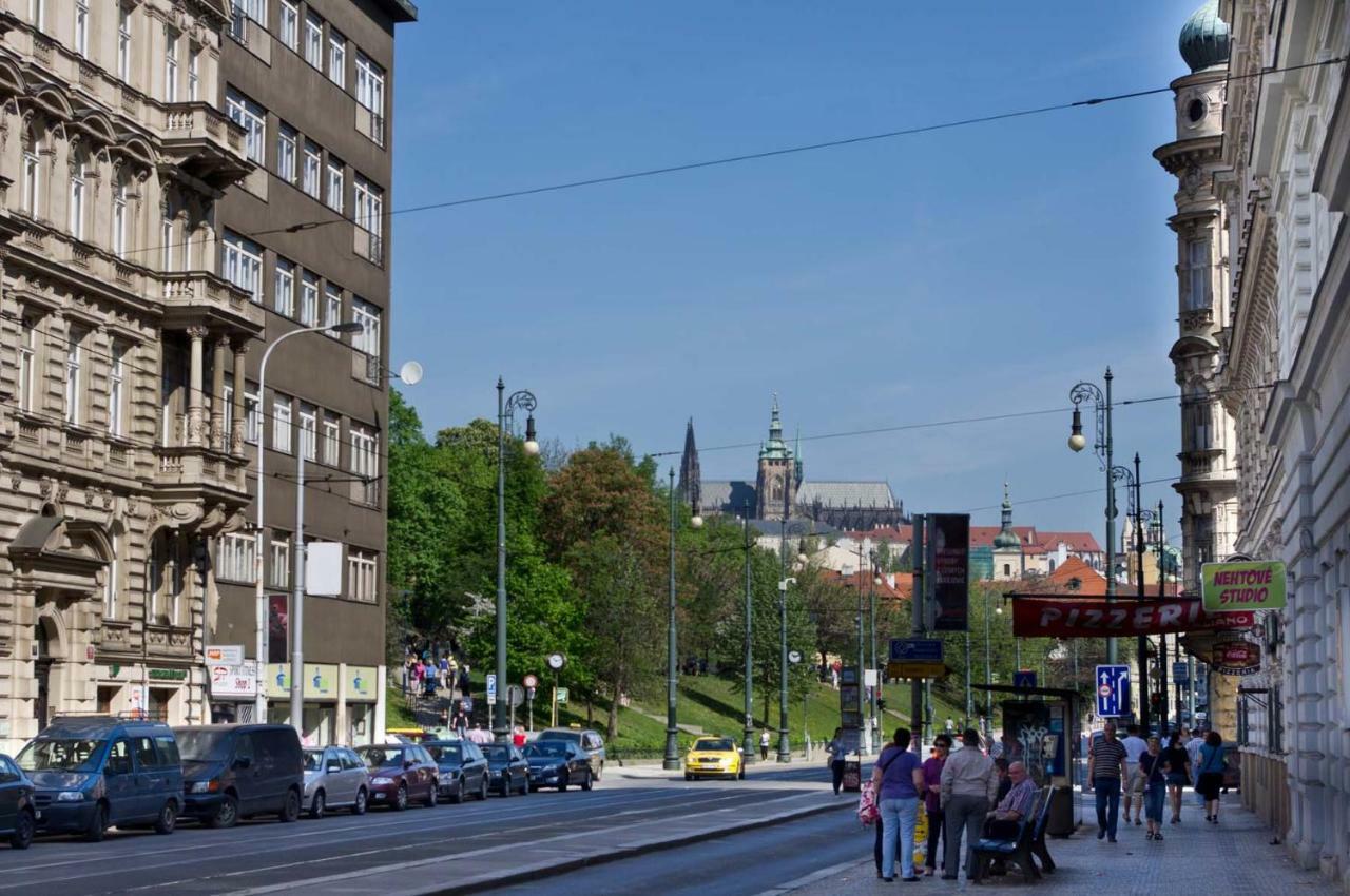Apartments In Mala Strana - 10 Minutes From Charles Bridge Prague Exterior photo