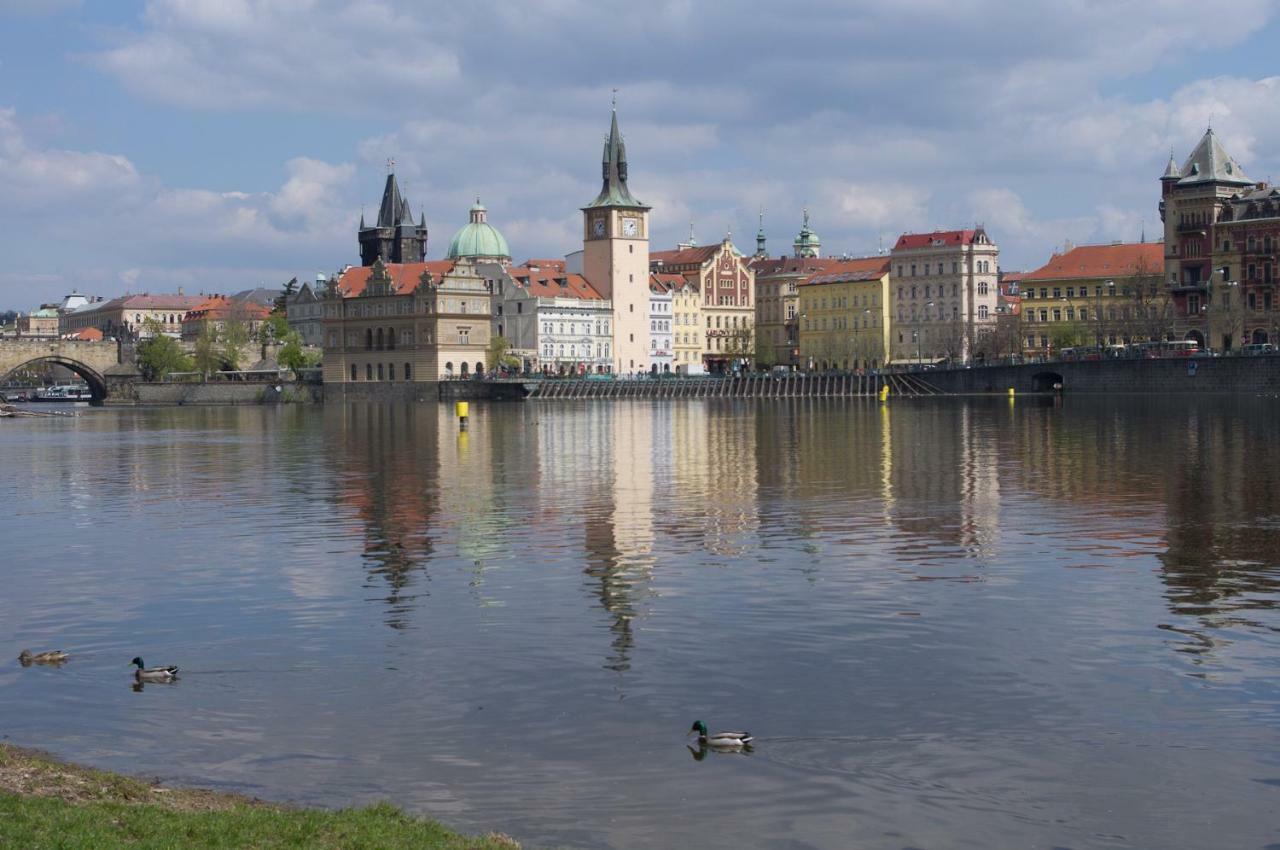 Apartments In Mala Strana - 10 Minutes From Charles Bridge Prague Exterior photo
